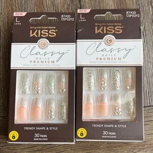 KISS Classy Nails Premium Glitter and Nude Set